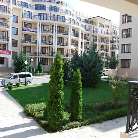 Iglika, Apartamento